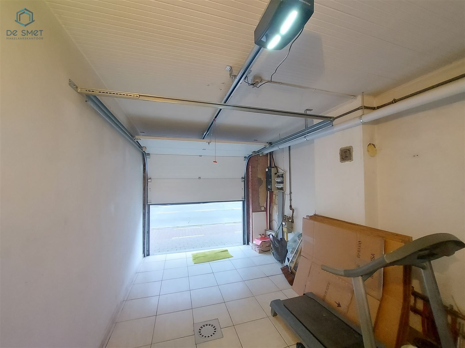 INSTAPKLARE WONING MET 3 SLP GARAGE EN RUIME TUIN foto 7