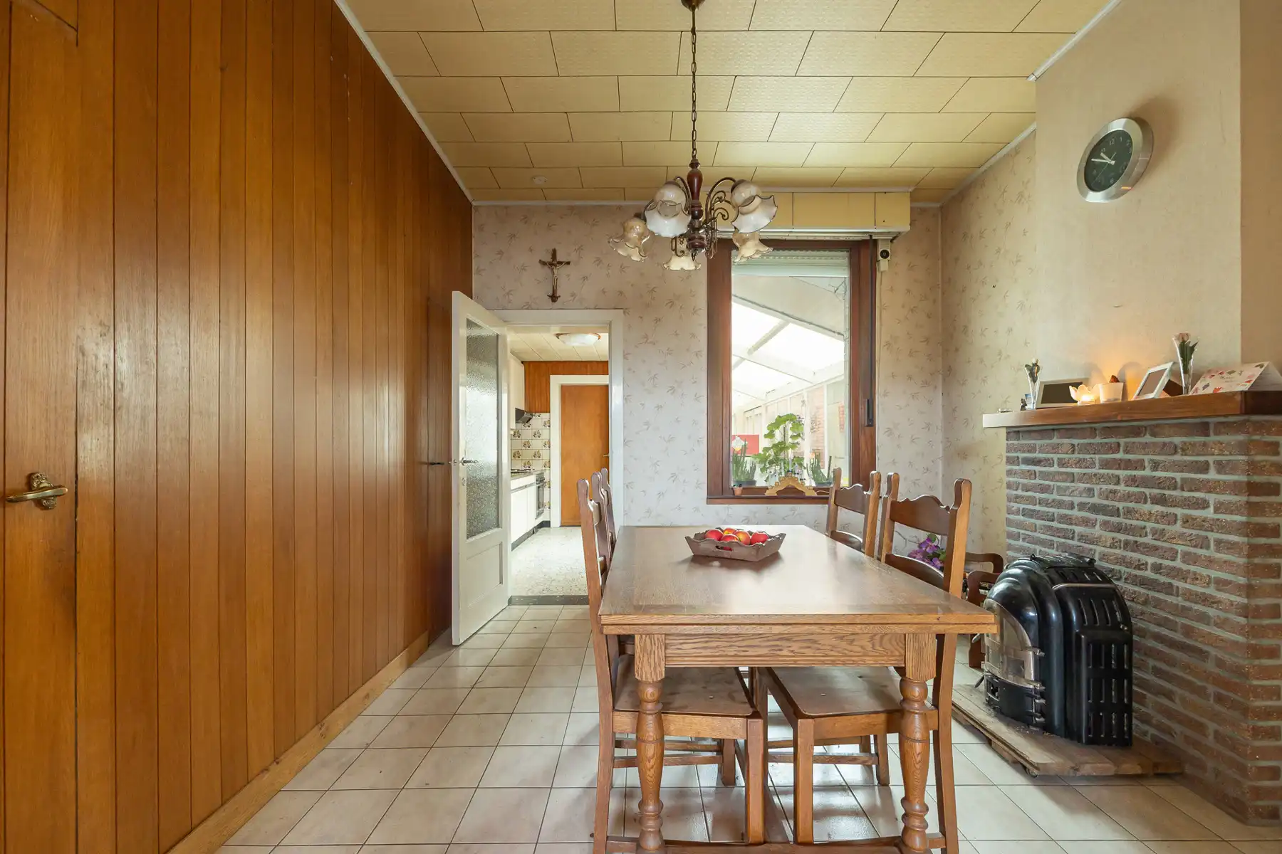 Totaal te renoveren EGW met 2 slpk, diepe tuin en fietsgang foto 3