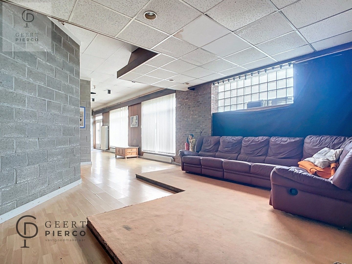 Multifunctioneel pand gelegen op een zeer gunstige locatie. foto 19