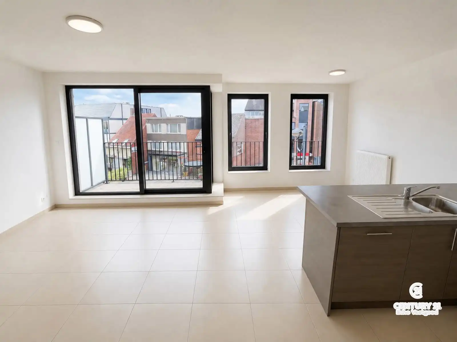 Centraal gelegen 2slpk appartement met garagebox foto 3