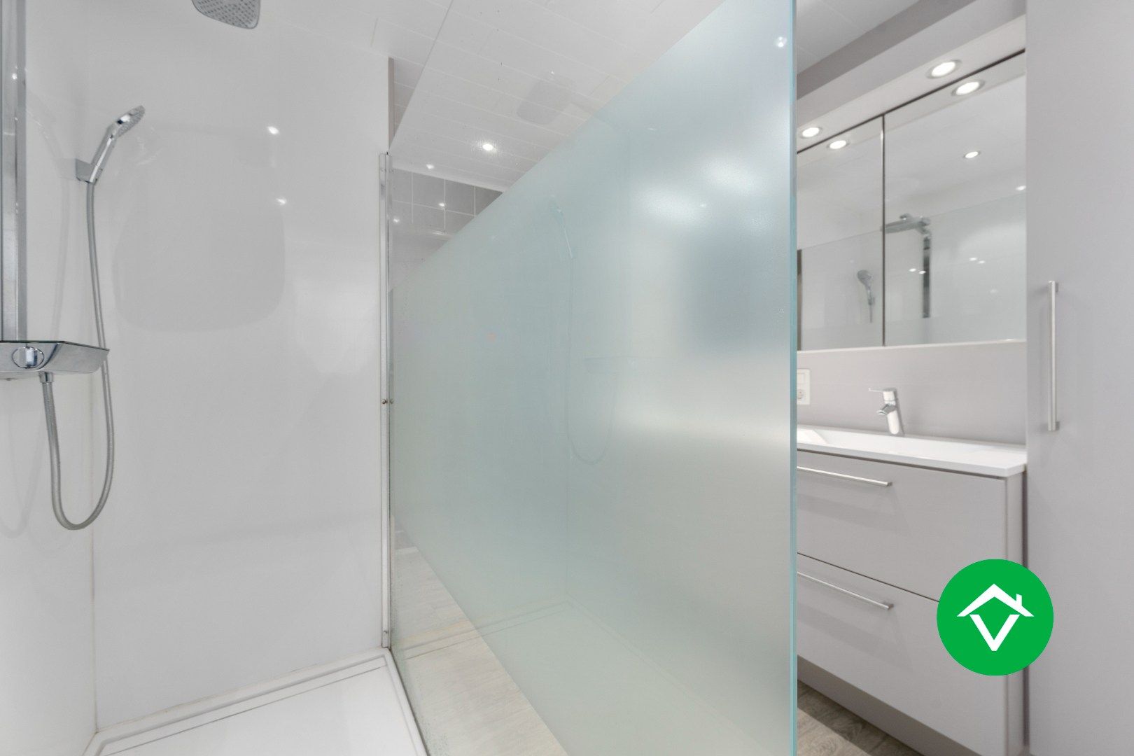 Rustig gelegen alleenstaande woning met bijgebouwen te Koekelare foto 13