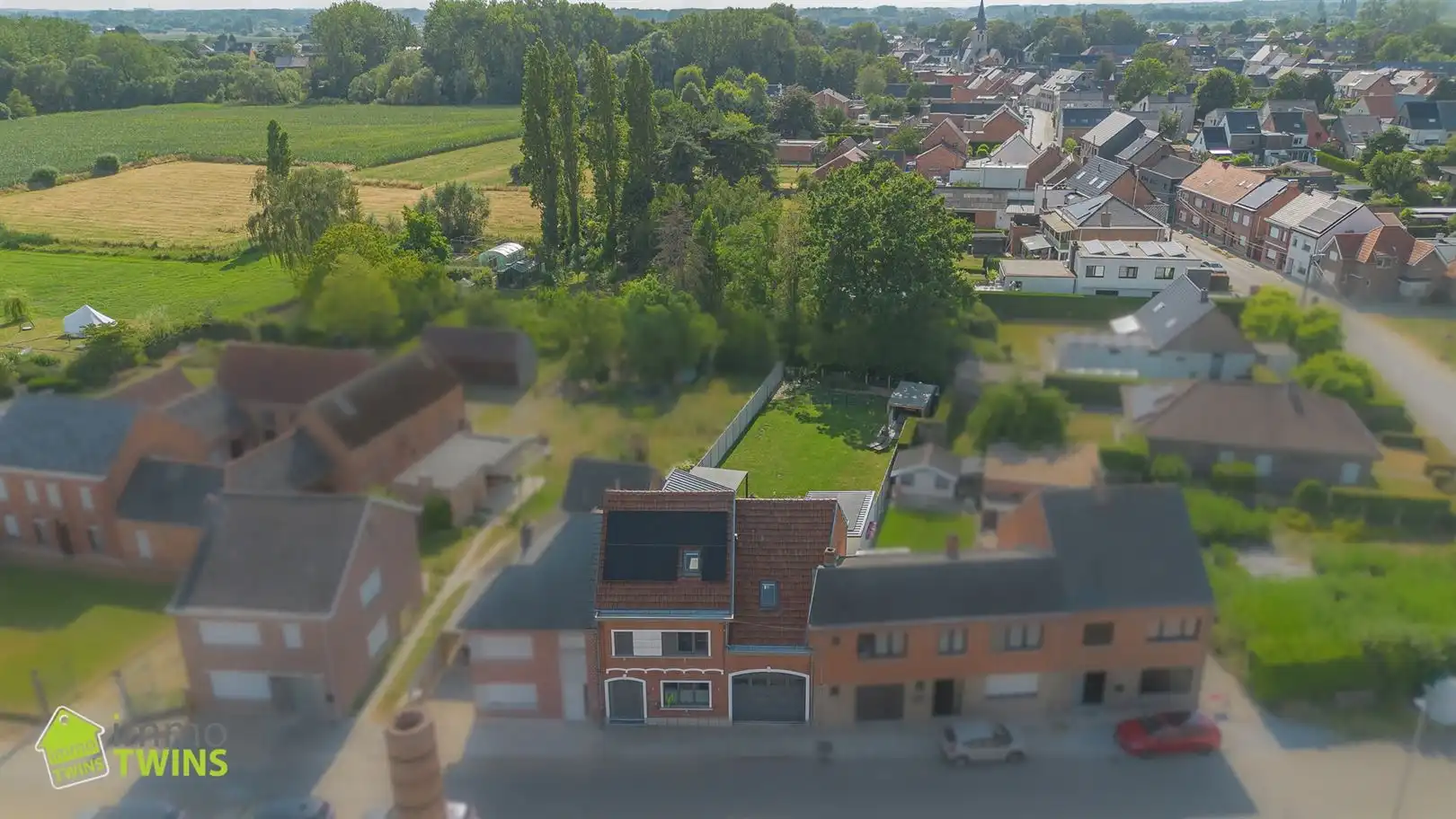 Ruime, energiezuinige gezinswoning met 275 m² bewoonbare oppervlakte, prachtige tuin en tal van extra's in Dendermonde (Oudegem) foto 42