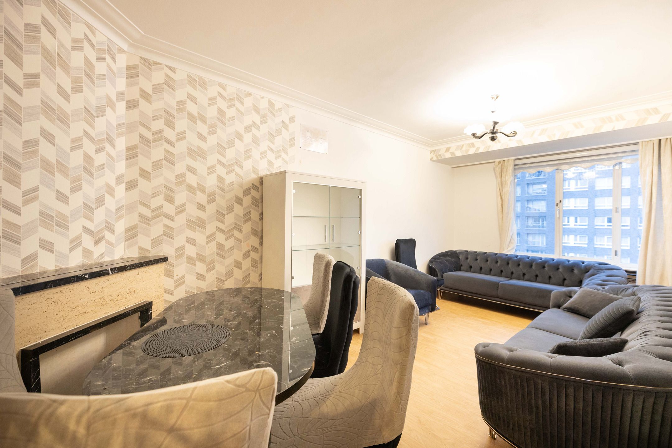 Mooi appartement met 2 slaapkamers + kantoor van ± 104 m² foto {{pictureIndex}}