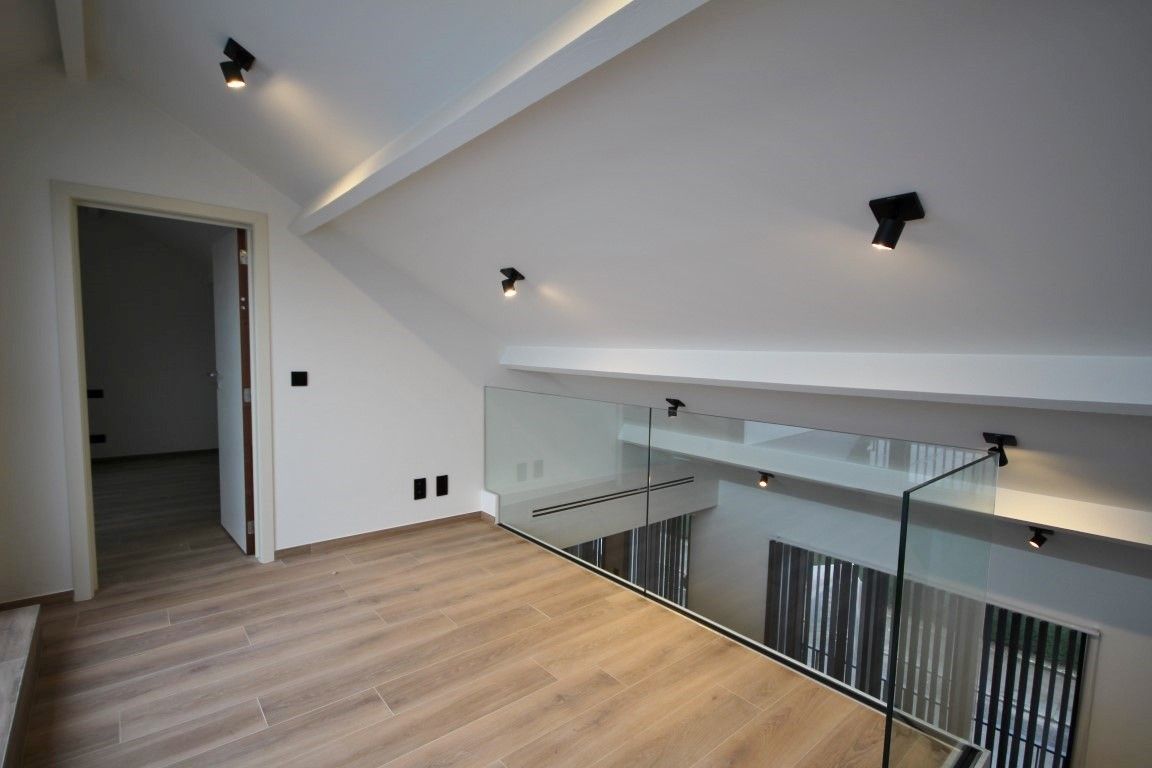 Duplex met terras in centrum van Sint-Truiden! foto 10