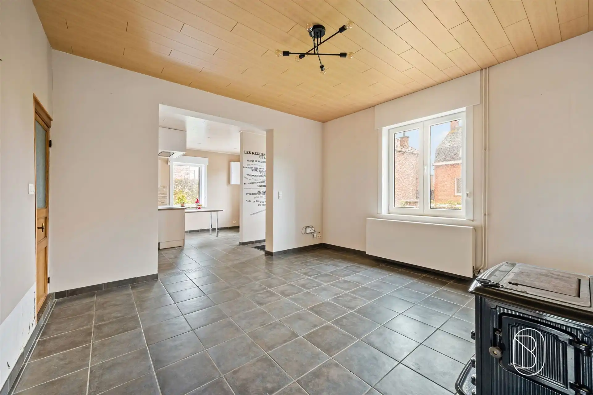 Charmante woning met 3 slk, garage en tuin in Mourcourt! foto 7