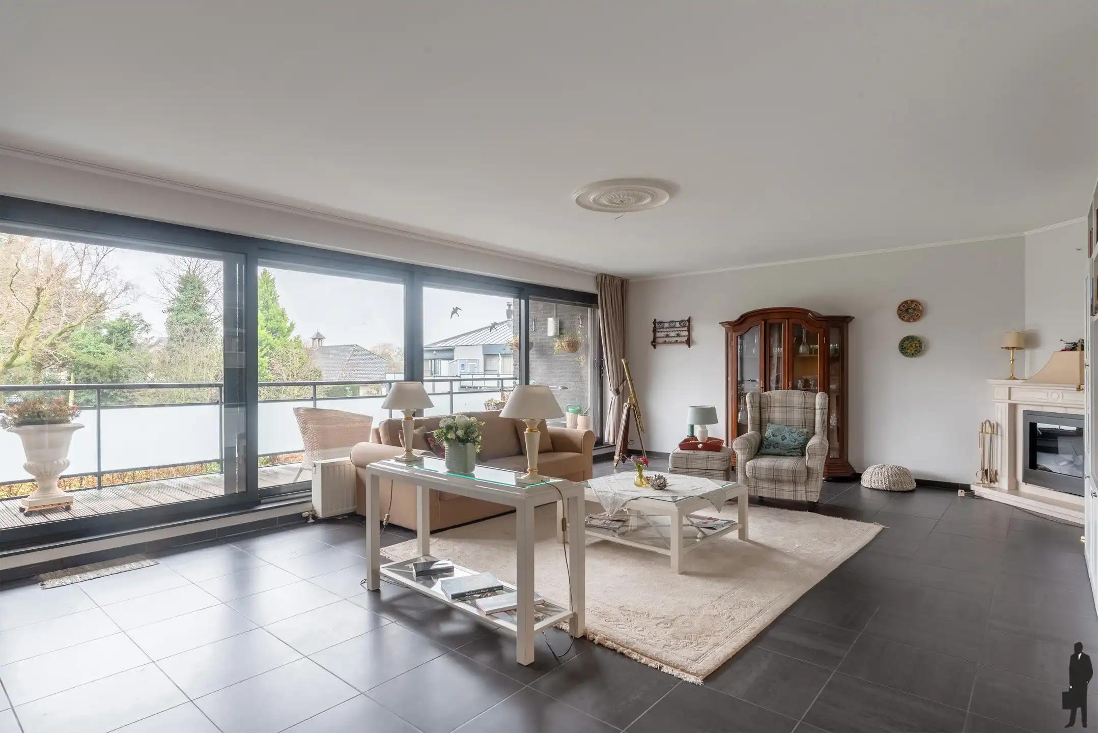 Ontdek dit uitzonderlijk ruime en goed gelegen appartement in het hart van Hoogstraten. Met een royale woonruimte van maar liefst 80 m² foto 7