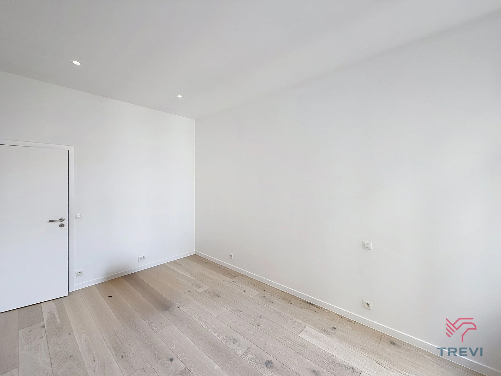 Volledig gerenoveerd 3bed appartement in het centrum  foto 19