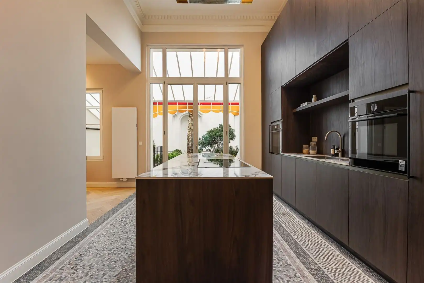 Renovatie met Parijse flair & stadstuin foto 9