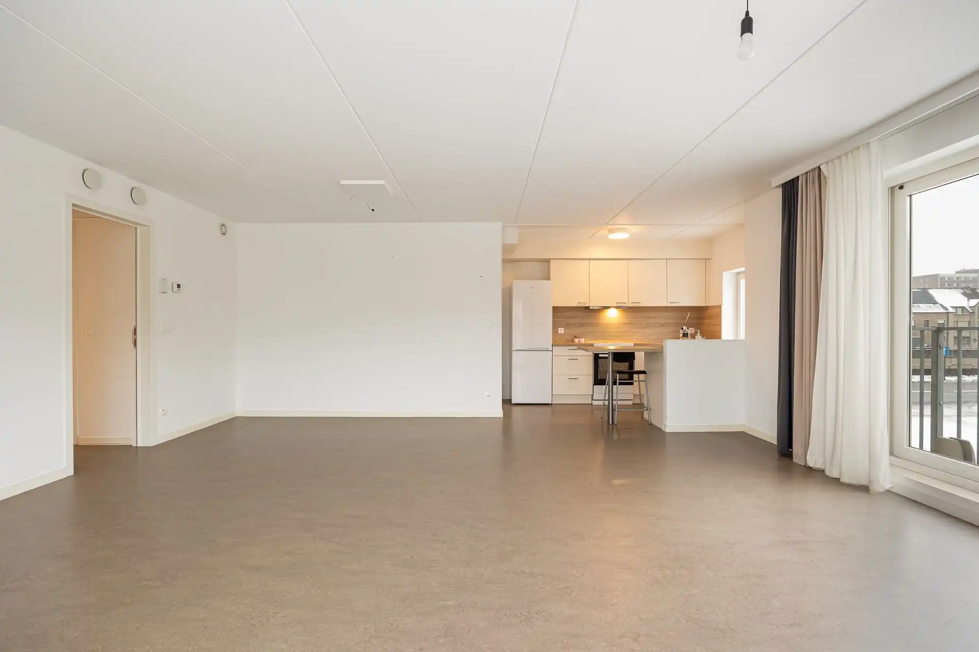 Lichtrijk 2-slpk appartement met staanplaats in Boom foto 6