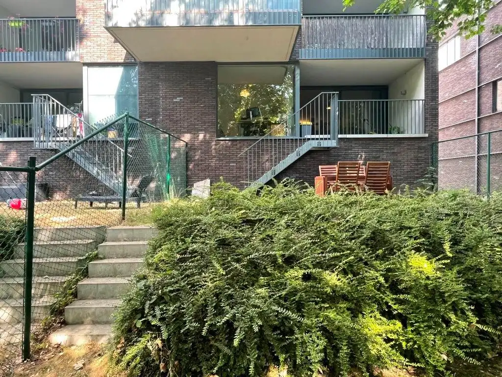 VERKOCHT - Energiezuinig 3 slaapkamer appartement met zonnig terras en tuin. foto 16