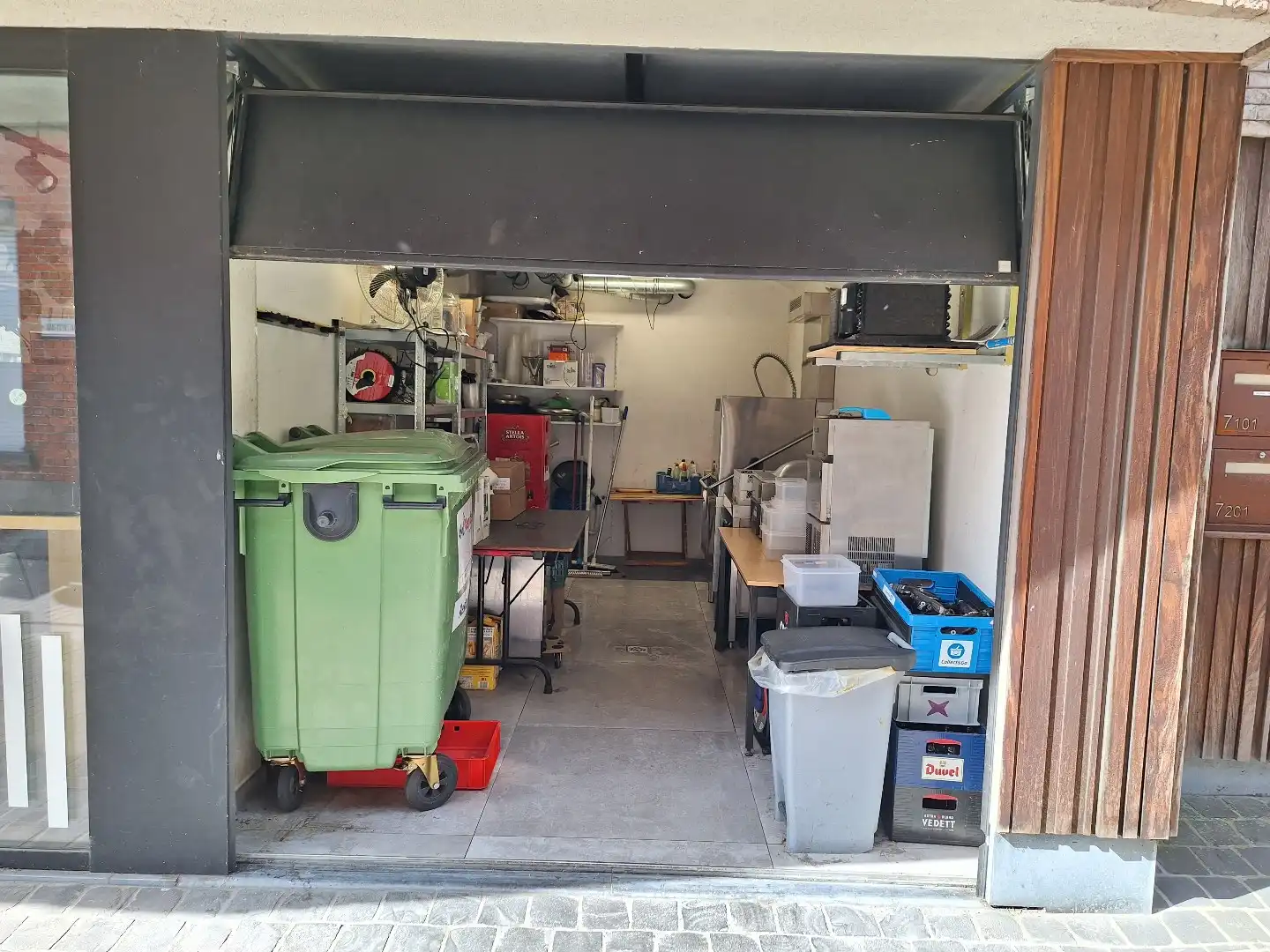 Recente handelsruimte met garage in centrum Oedelem foto 7