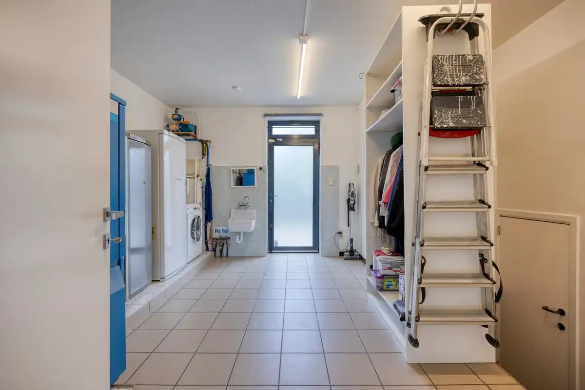 Karaktervolle viergevel woning op 24 are in Grimbergen – wonen en werken op toplocatie foto 17