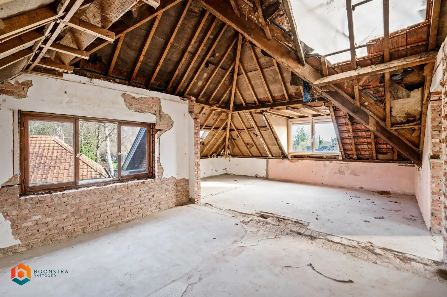 Verbouwproject met landelijk uitzicht op een perceel van 1.200m² foto 11