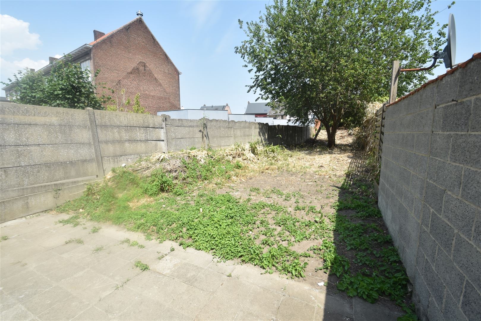 Renovatiewoning op goede locatie  foto 14