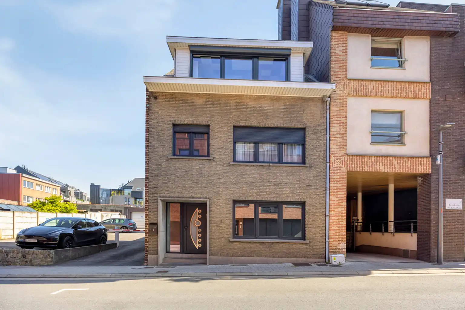 Charmante 3-gevelwoning nabij het OLV-ziekenhuis in Asse foto 2