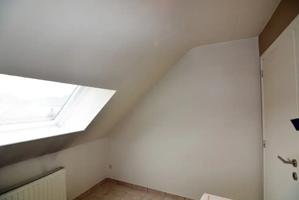 Energiezuinig appartement met 2 slpks, terras en inpandige garage. foto 12
