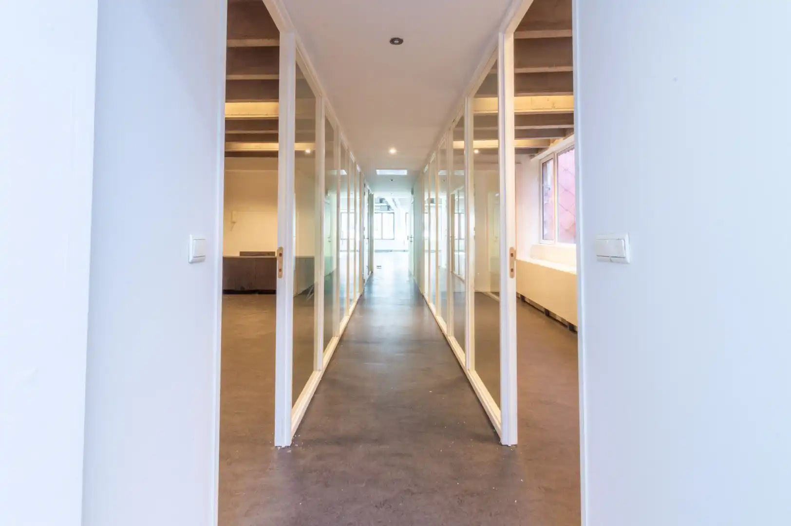 Een centraal gelegen en energiezuinige kantoorruimte! foto 9