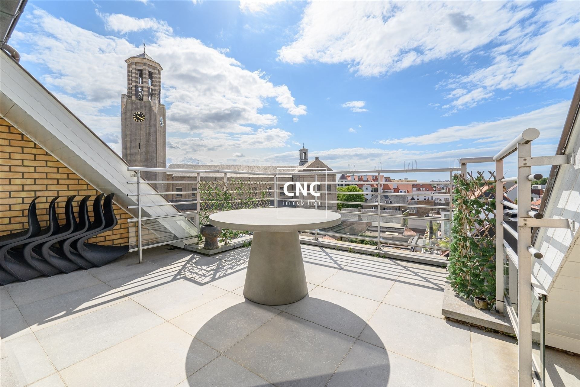 Prachtig instapklaar duplexappartement met 2 grote terrassen foto 5