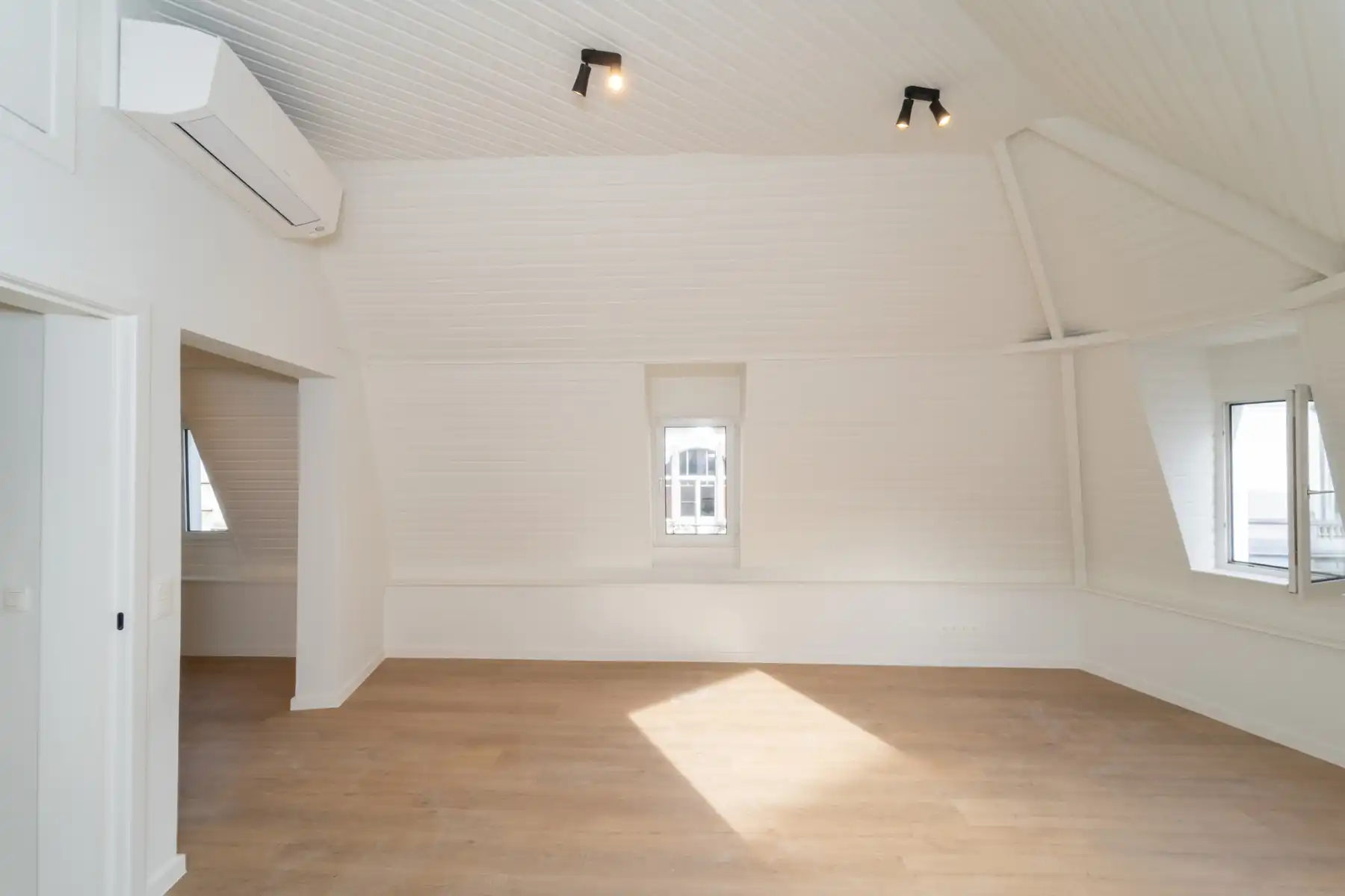 Volledig gerenoveerd appartement in hartje Gent foto 2