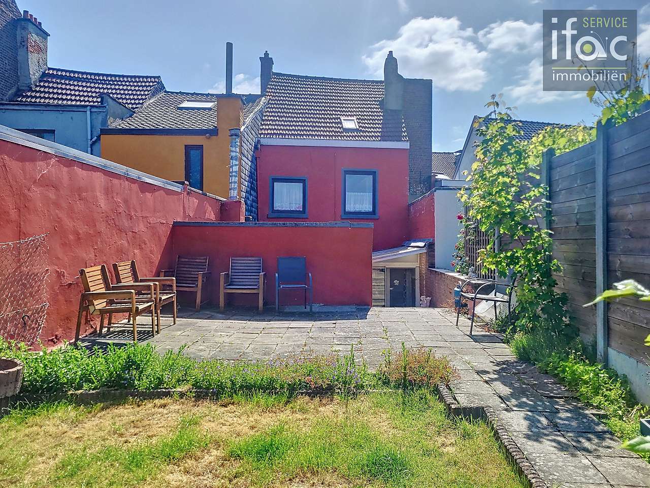 Rijhuis te koop foto 9