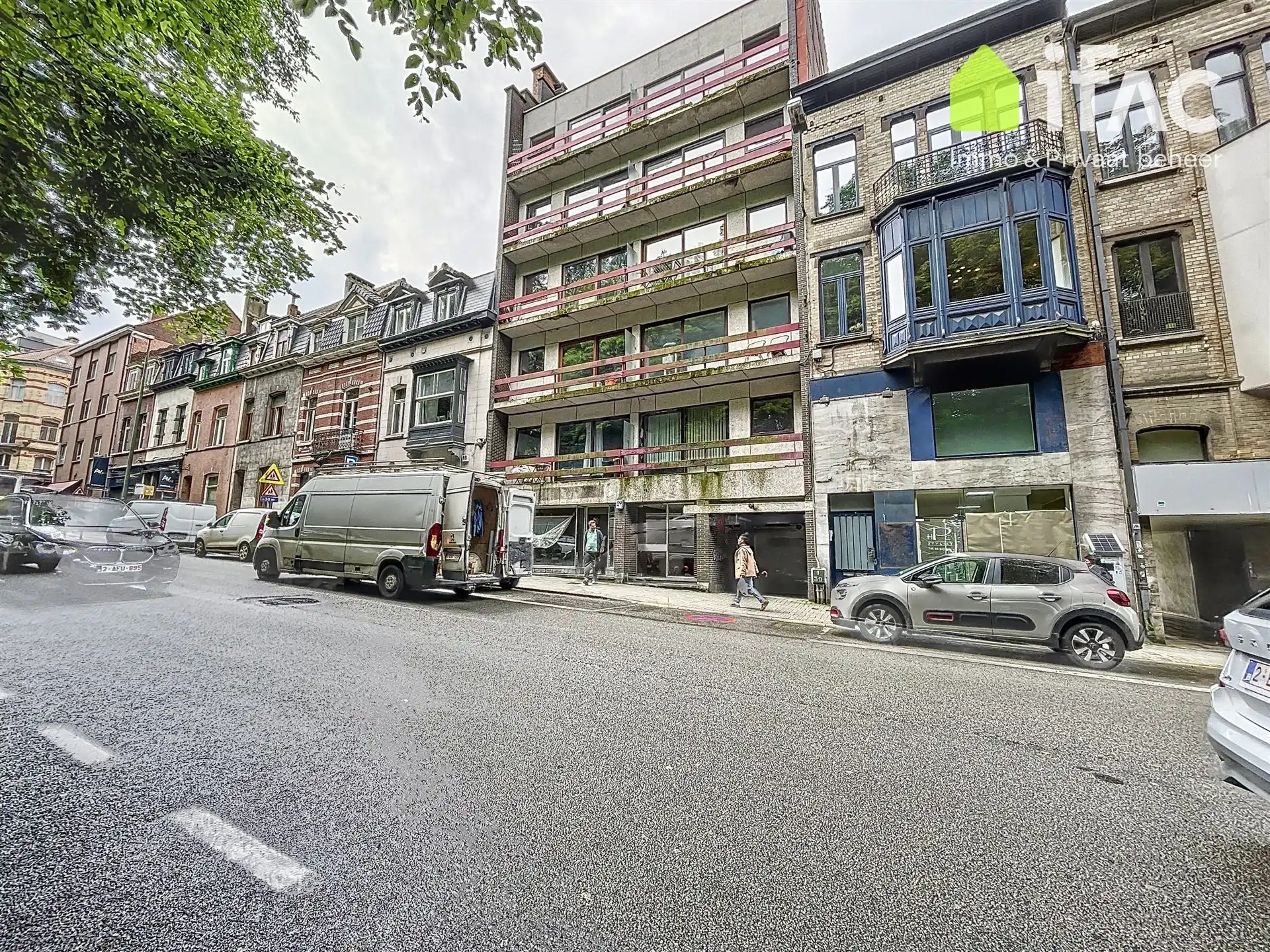 Parkeerplaats te huur Waterloosesteenweg 803 - 1180 Ukkel