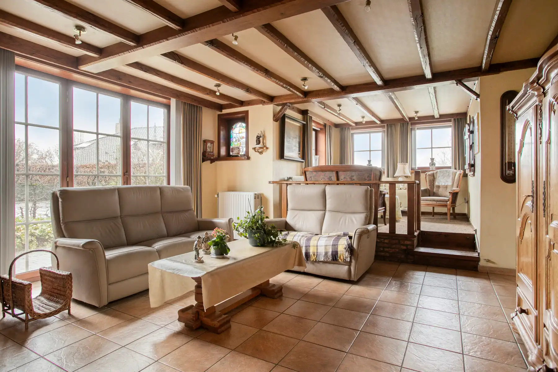 Zeer ruime villa met 4 slaapkamers!! foto 7