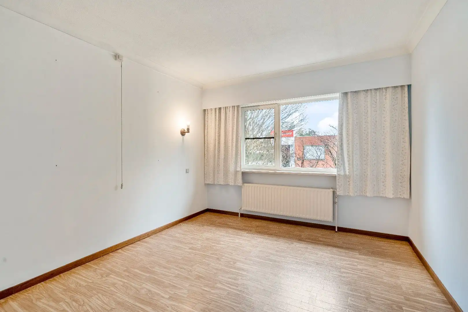  Te renoveren karakteristieke bungalow, 3 Slpk, ruime kelder met garage, op toplocatie foto 29
