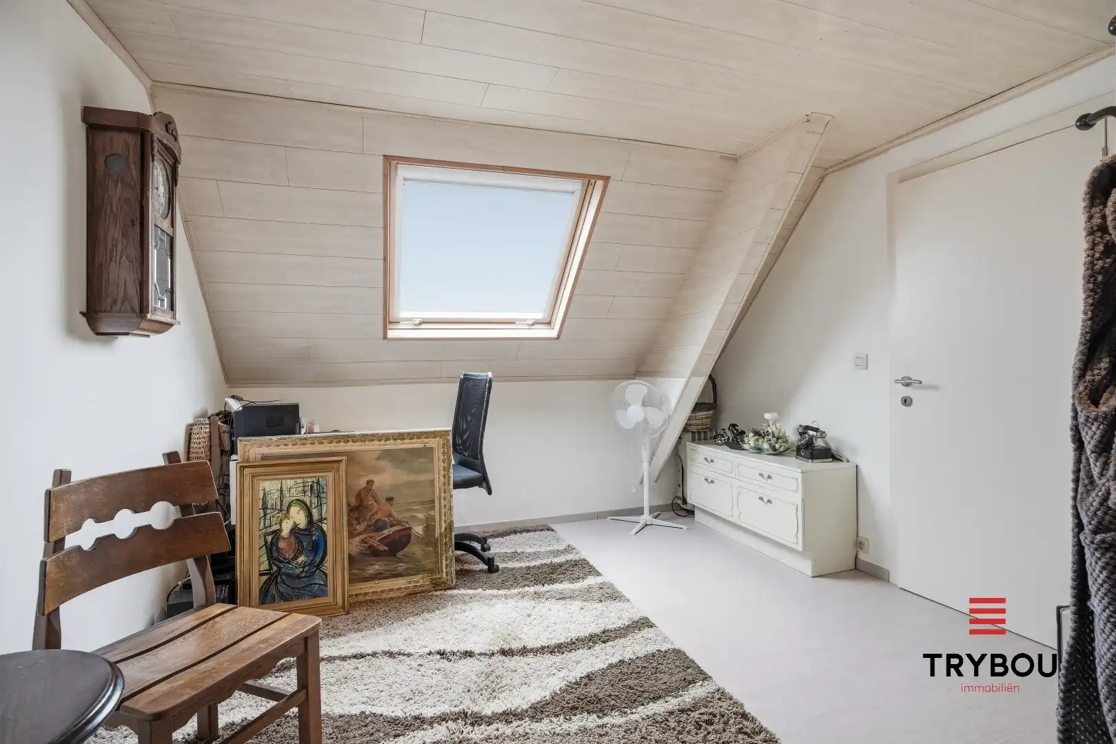 Rustig gelegen, alleenstaande woning op ruim perceel van 2210 m² foto 16