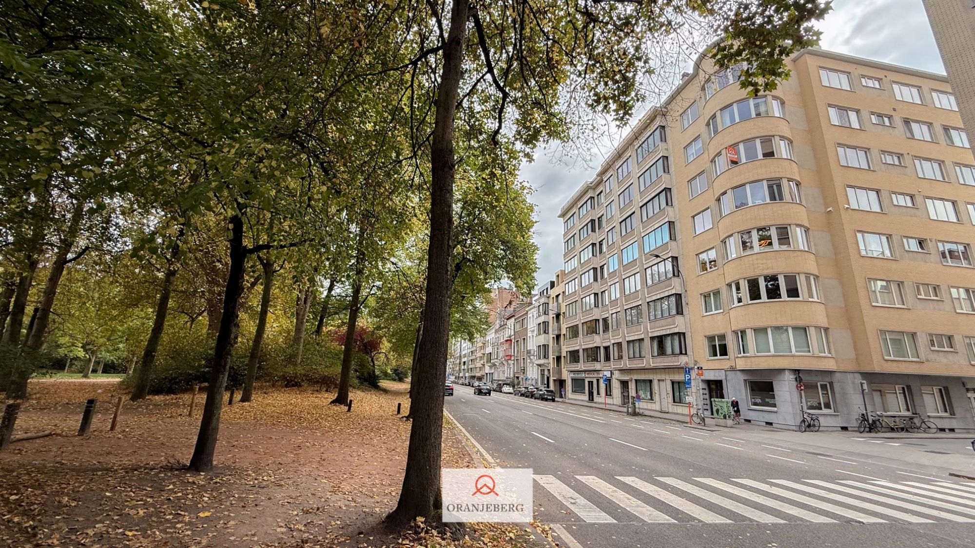 Exclusief en ruim appartement (143  m²)  met zicht op het park foto 42