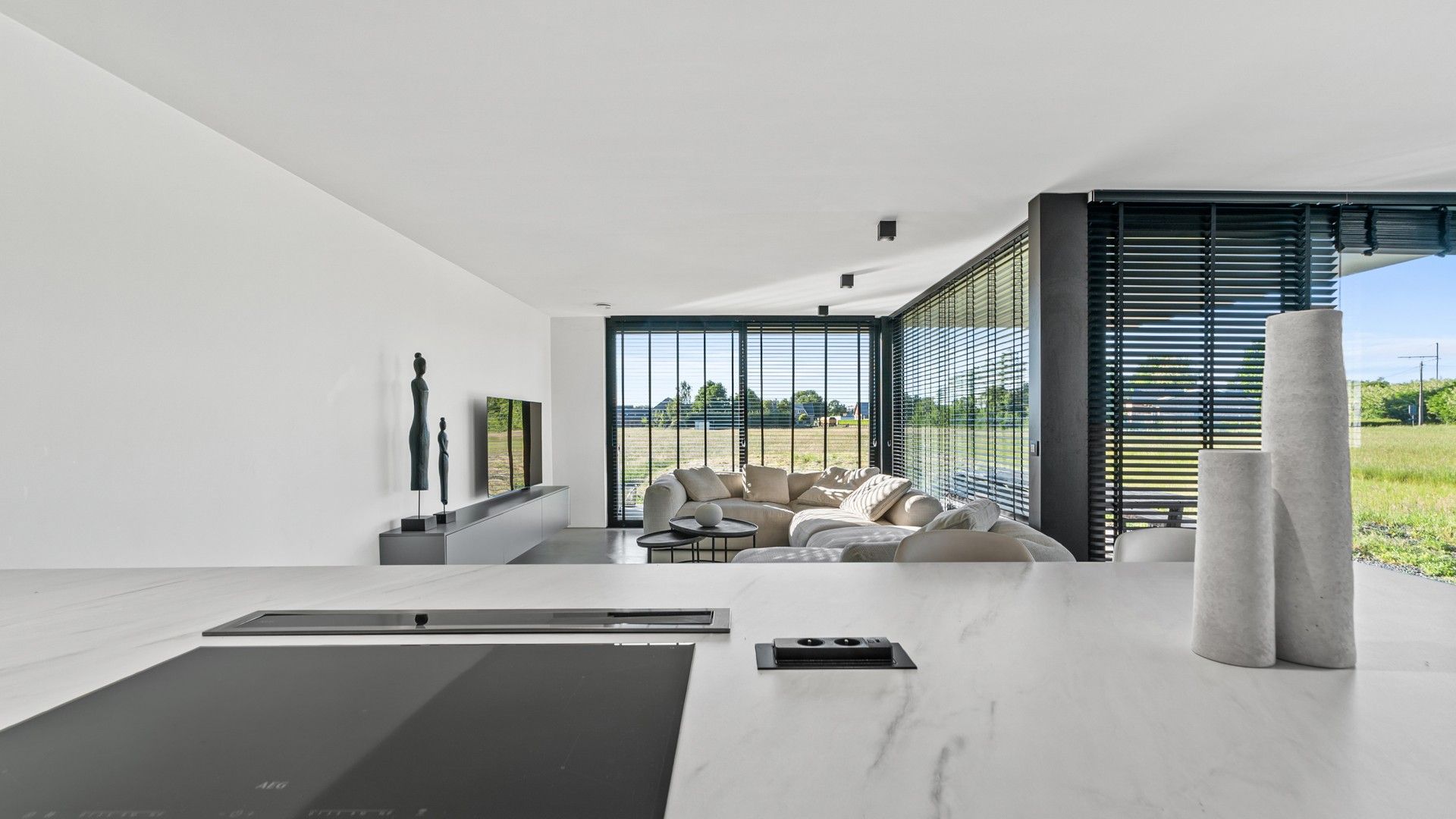 Luxueuze nieuwbouwwoning met handelsruimte/bureel te Genk foto 7