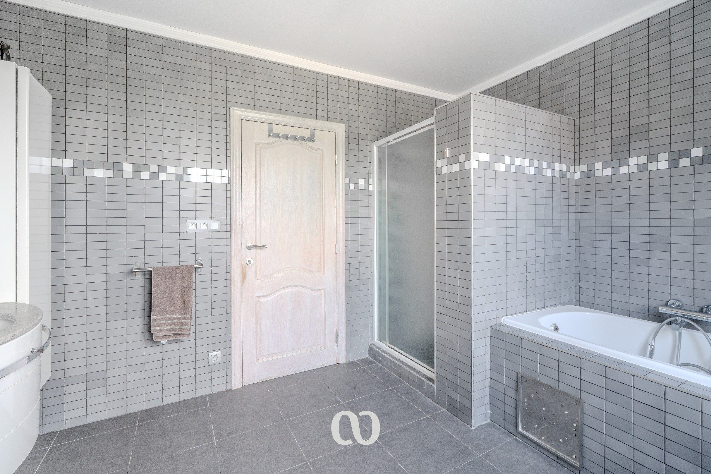 Prachtig gerenoveerde herenwoning met zeer veel ruimte foto 22