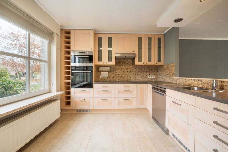 Roeselare : Charmante woning te huur in een gezellige wijk! foto 3
