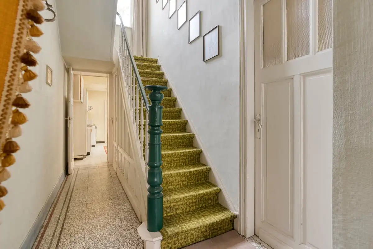 Woning met karakter en veel renovatiepotentieel in Gullegem foto 2