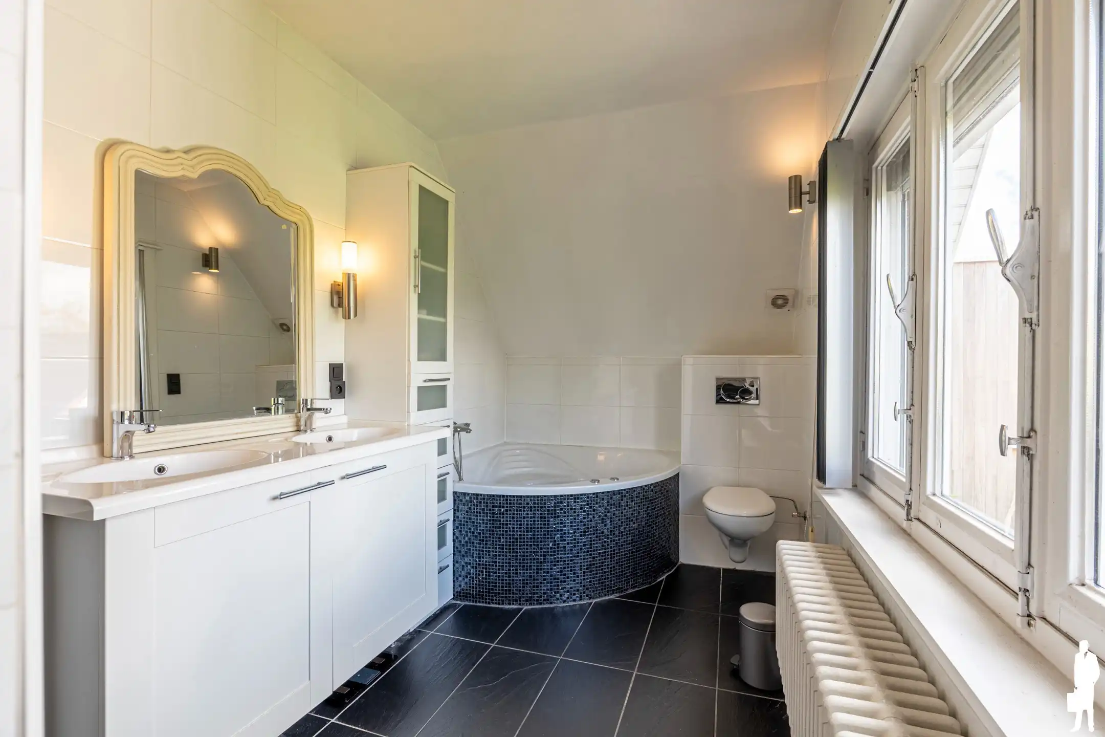 Unieke, lichtrijke woning met 4 slpk. en natuurtuin op 799m² foto 19