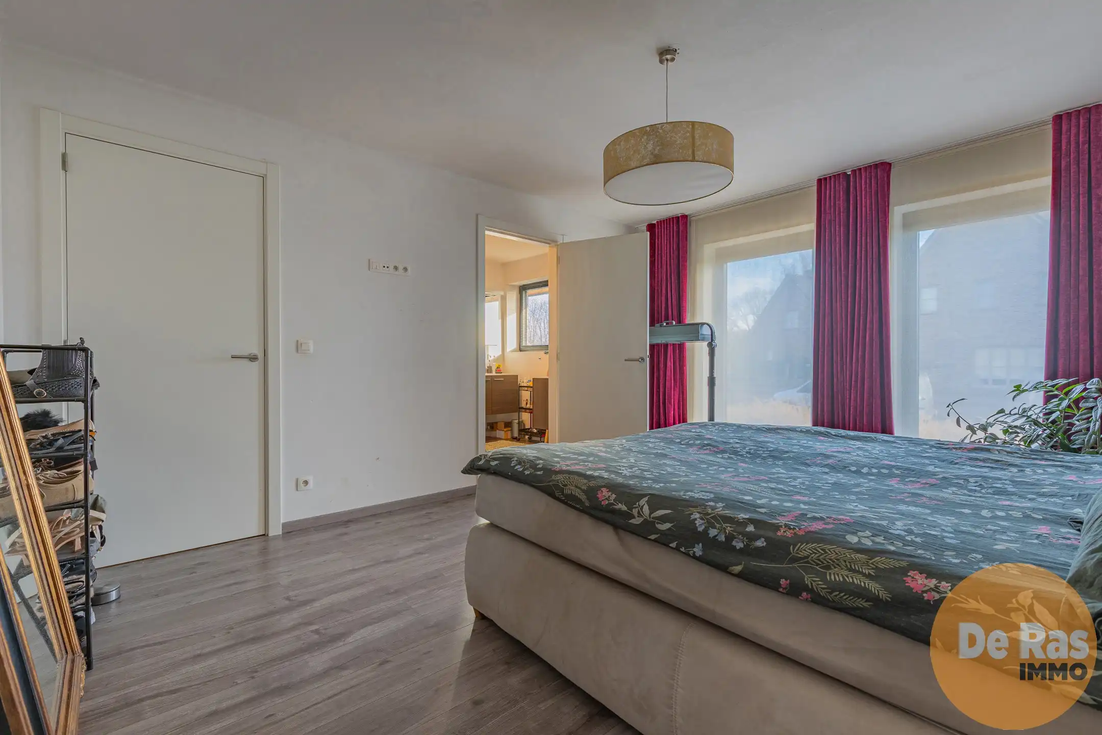 KERKSKEN -  Zeer ruim en luxueus gelijkvloers appartement foto 11