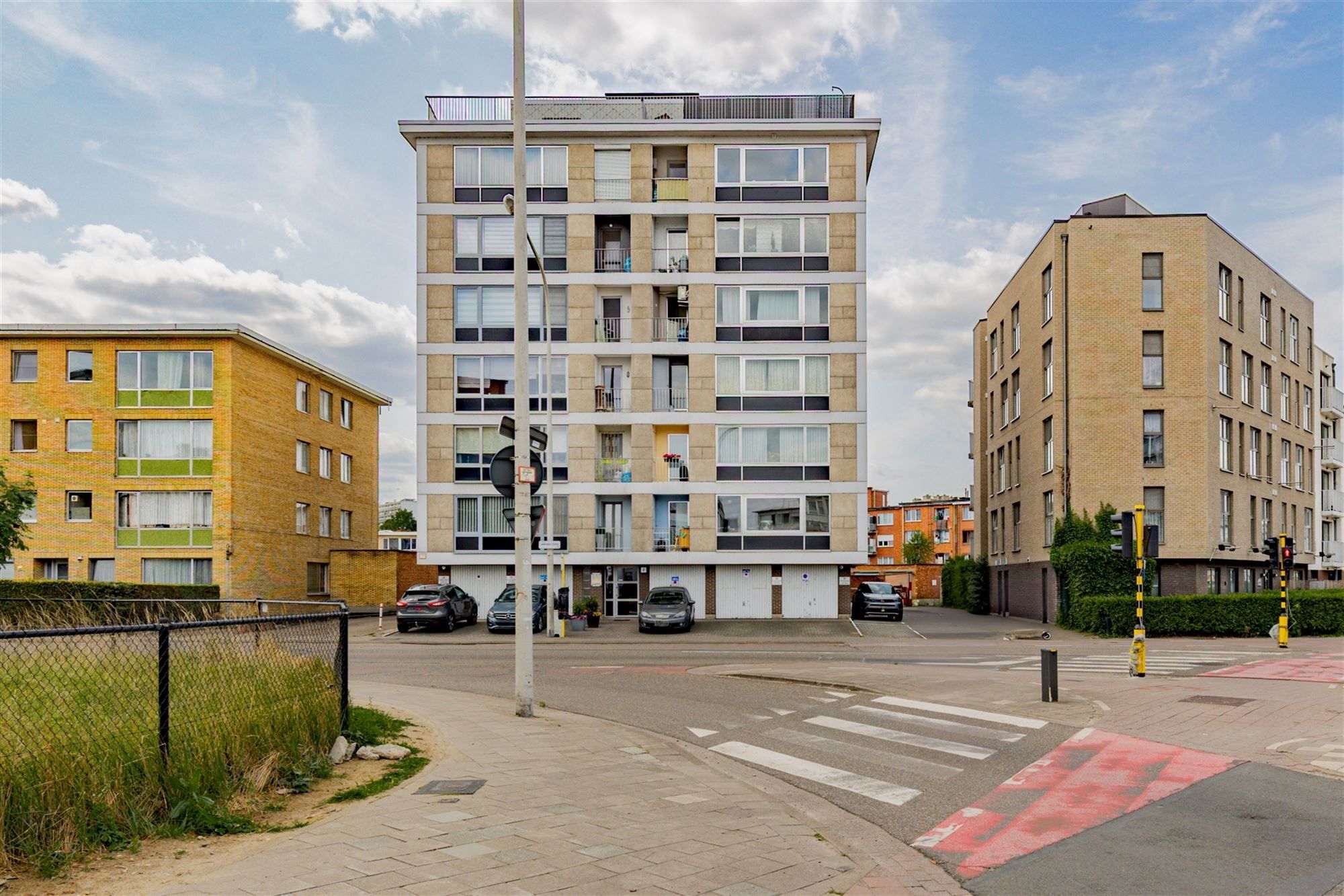 Instapklaar appartement met 2 slaapkamers en garagebox foto 16