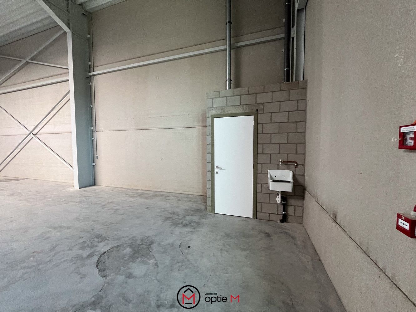 Centraal gelegen KMO-unit met sanitair/verwarming/airco in Hasselt te huur foto 7