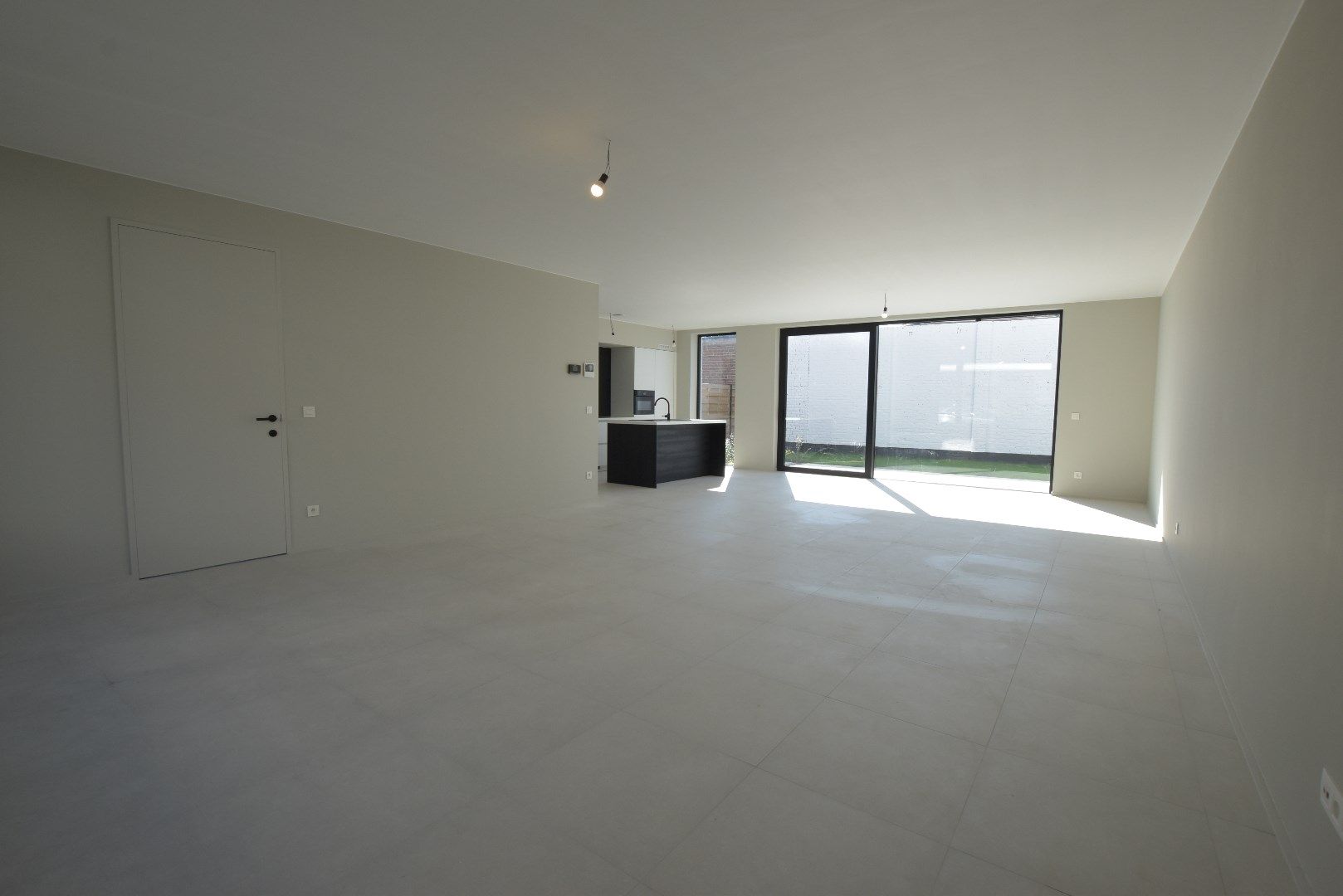 Nieuwbouwwoning rustig gelegen aan Duinenwater foto 6