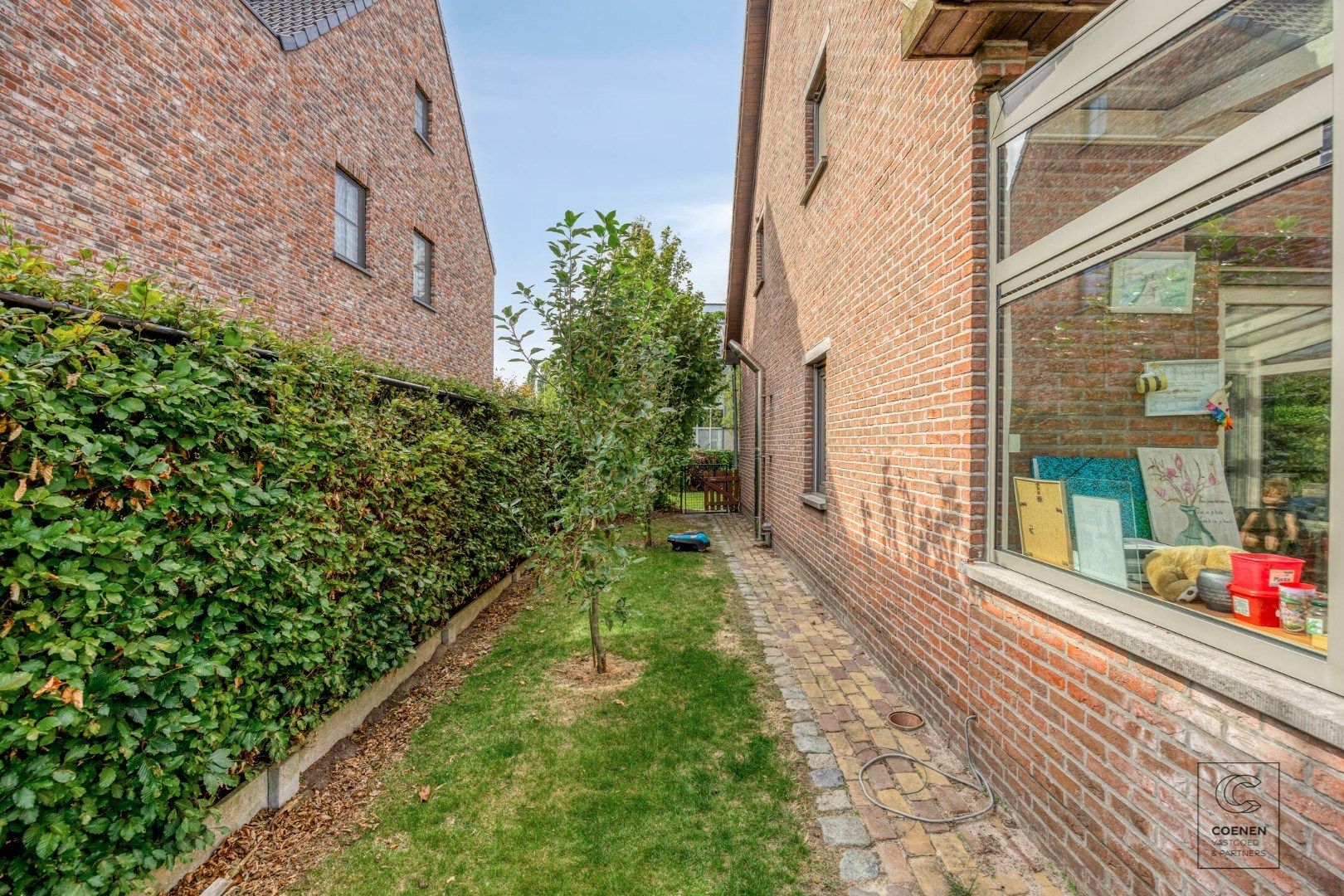 Ruime woning met 4 slaapkamers op een rustige ligging te Hoogstraten! foto 27