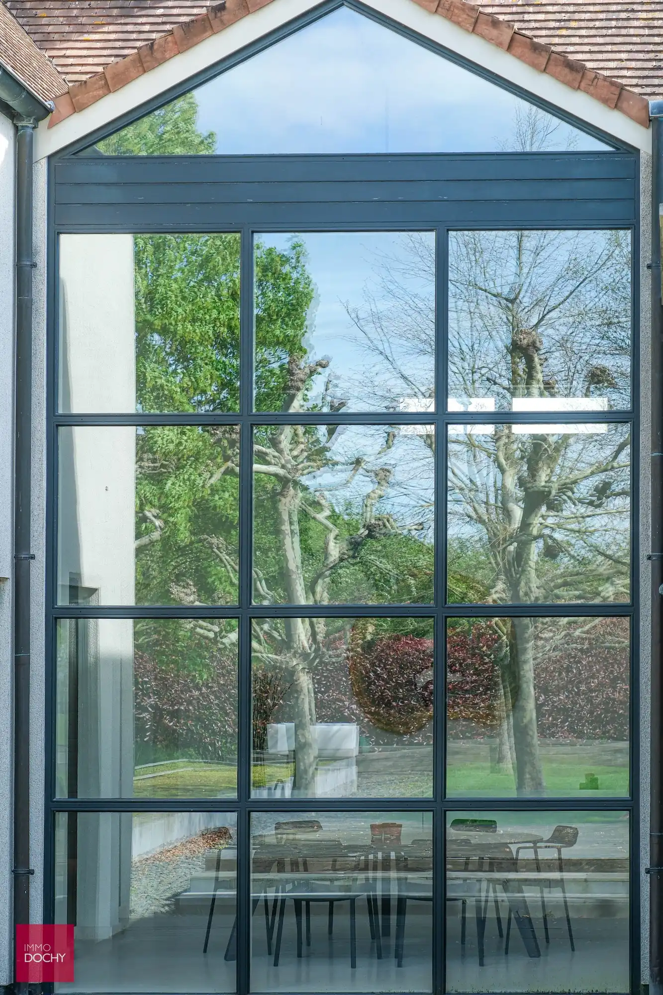 Rustig gelegen vernieuwde villa foto 13