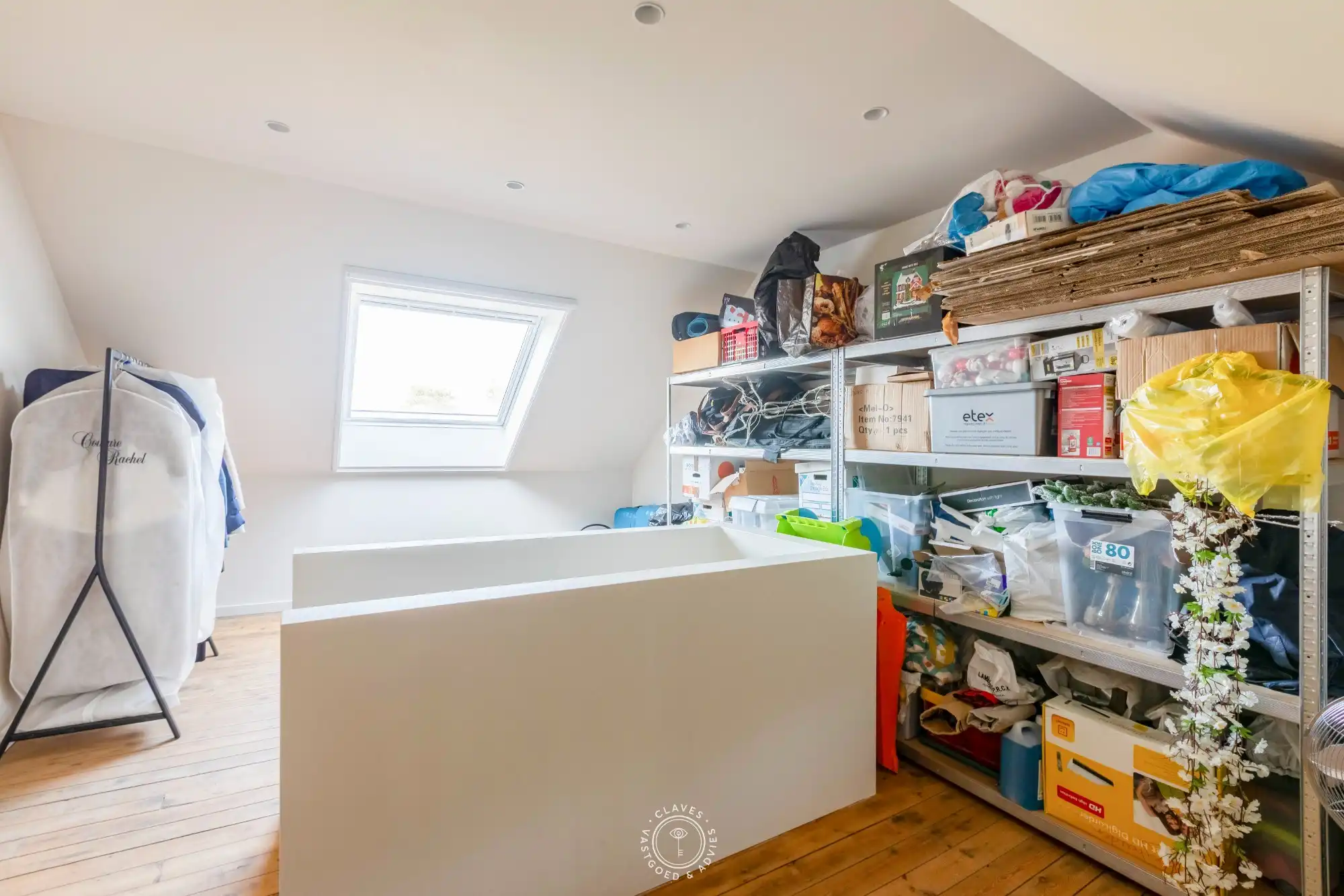 Moderne totaalrenovatie achter charmante en authentieke gevel foto 15