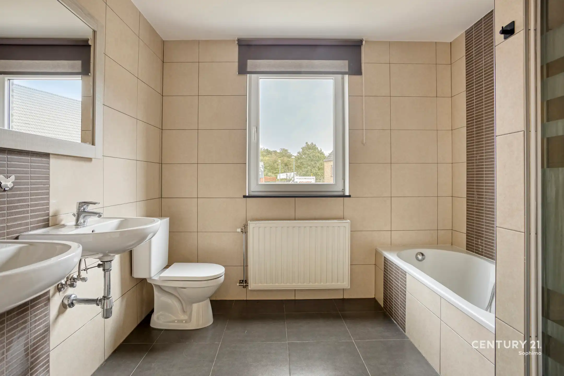 Instapklare woning met 4 slaapkamers op een rustige locatie  foto 11