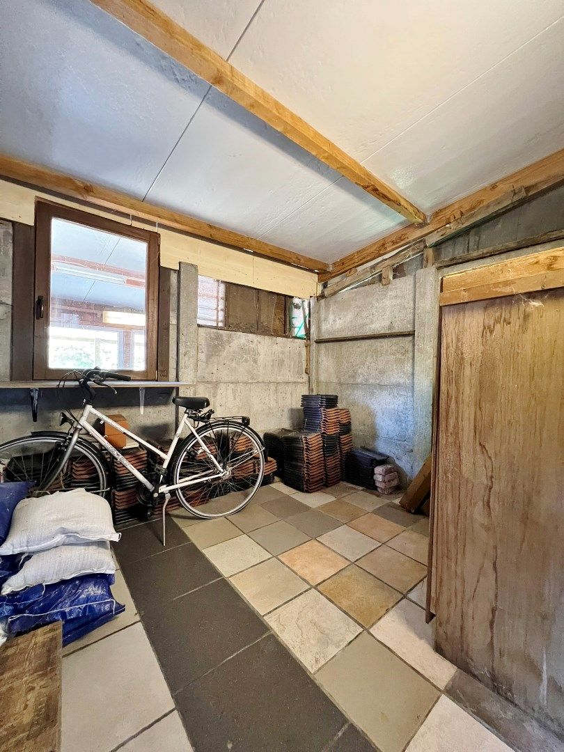 Te renoveren woning in de rustige dorpskern van Elverdinge.  foto 13
