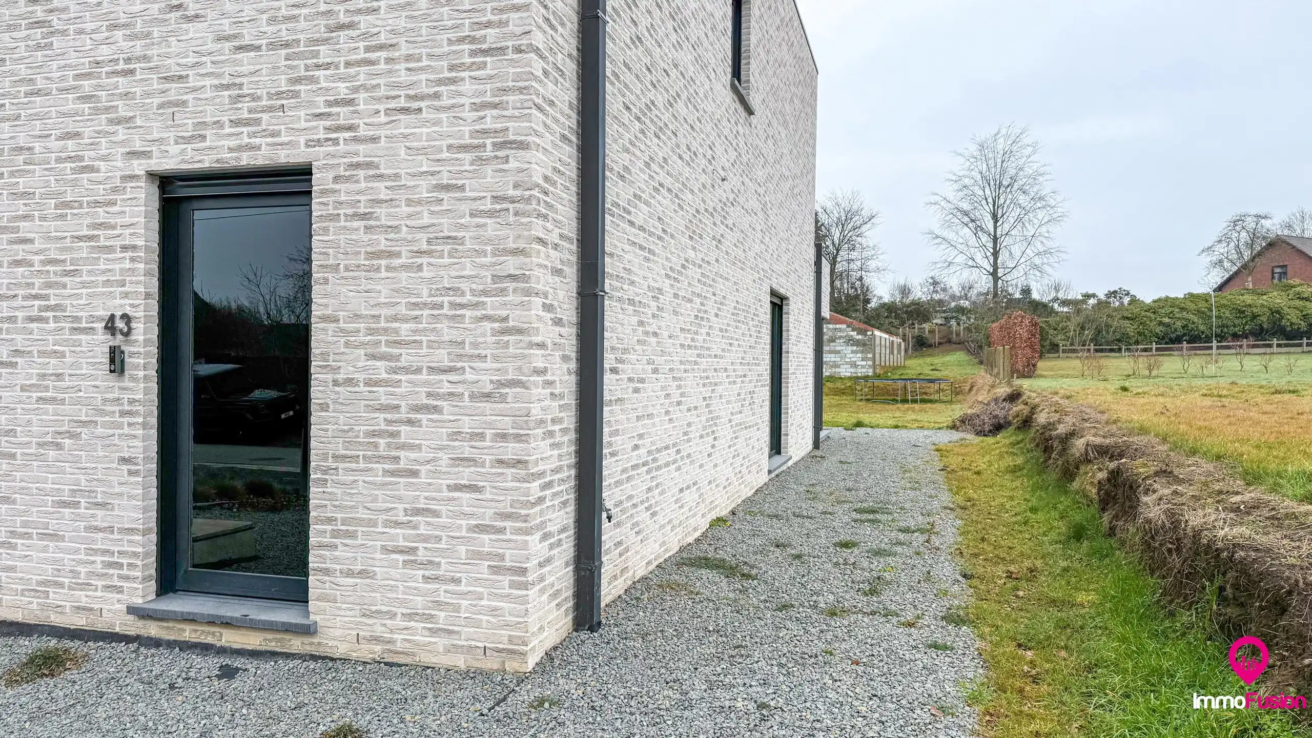 Modern en instapklaar nieuwbouwwoning met 3slpks in Paal! foto 33
