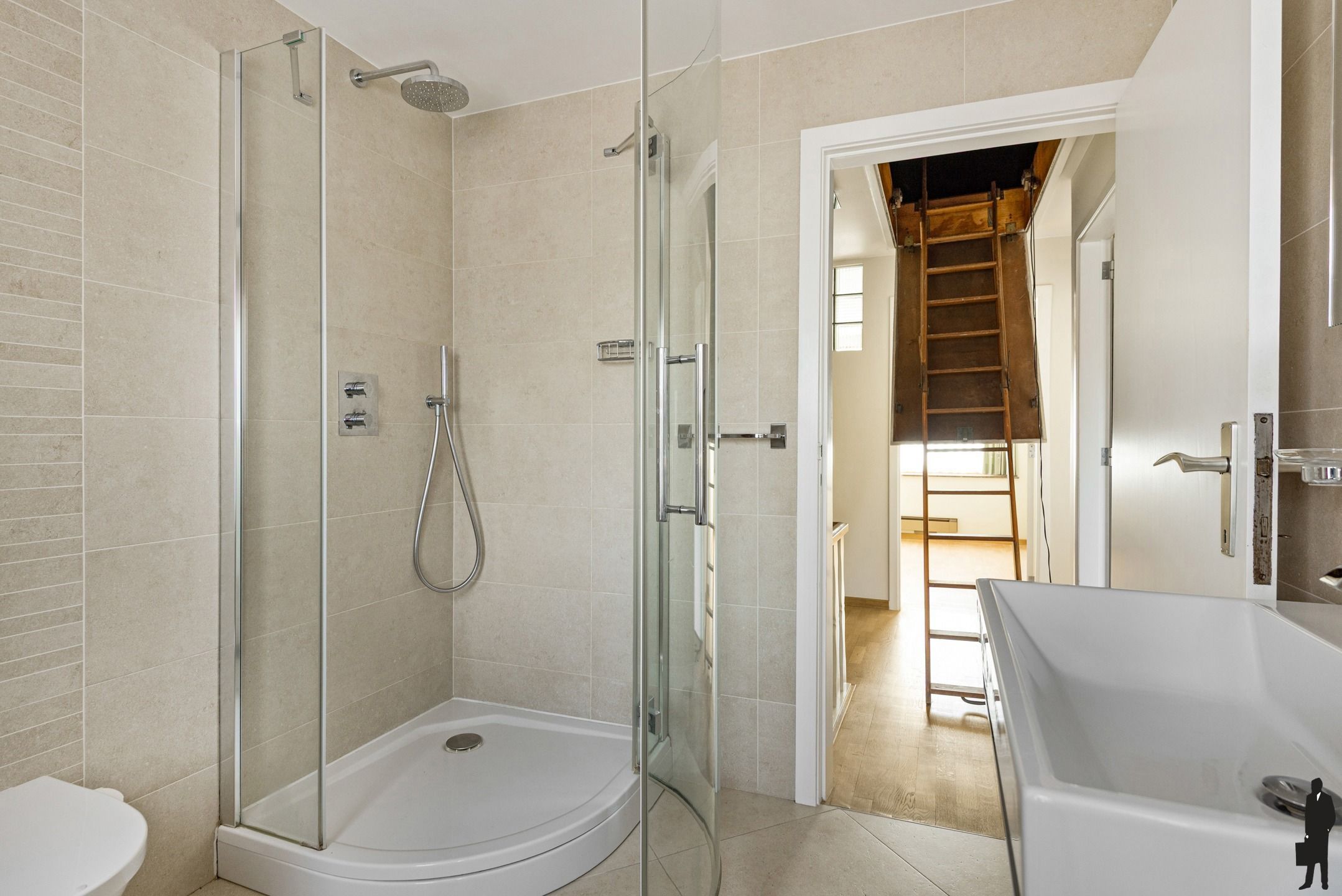 Charmante woning met leuke tuin in centrum van Boechout foto 16