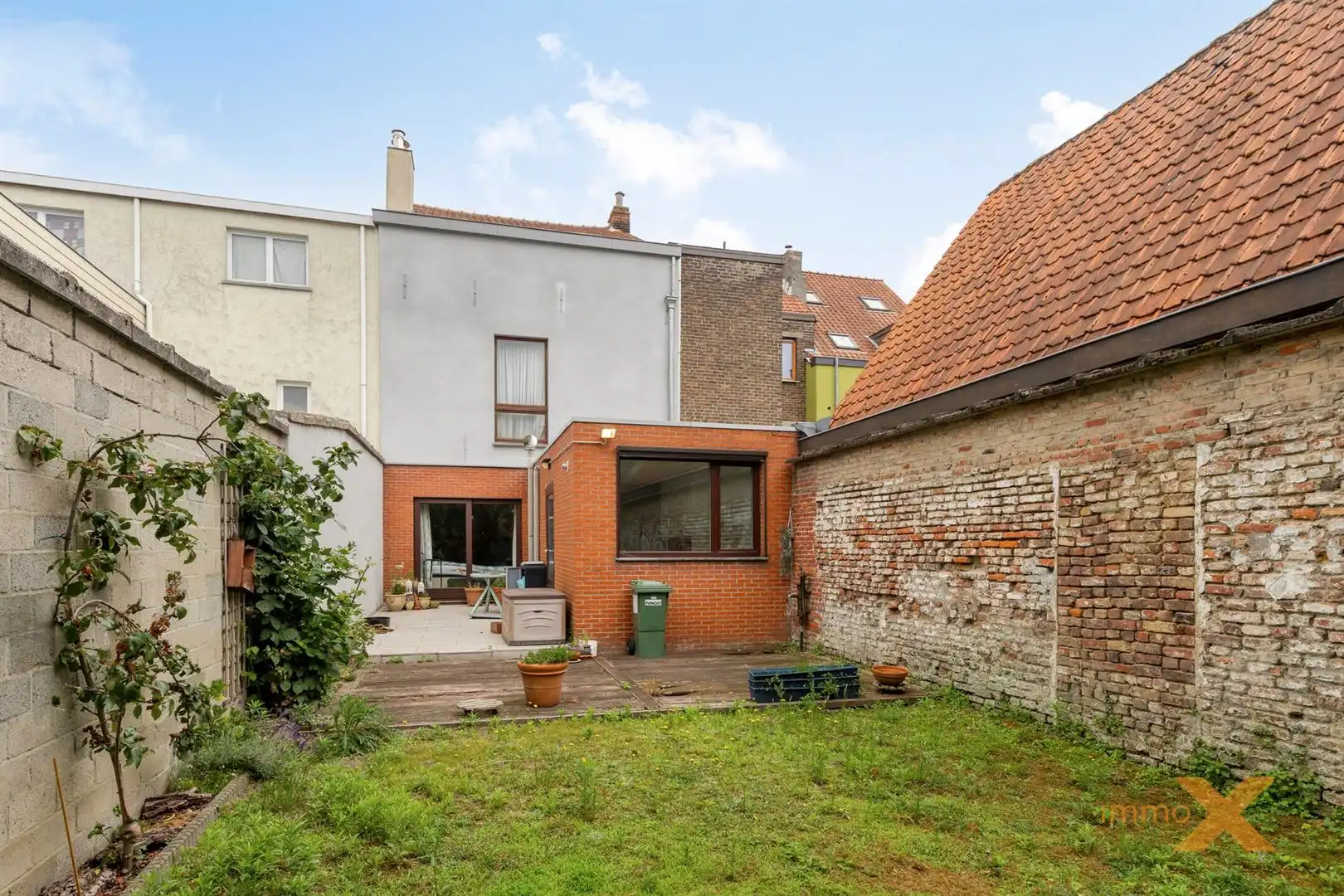 GROTE STADSWONING MET GARAGE EN TUIN foto 30