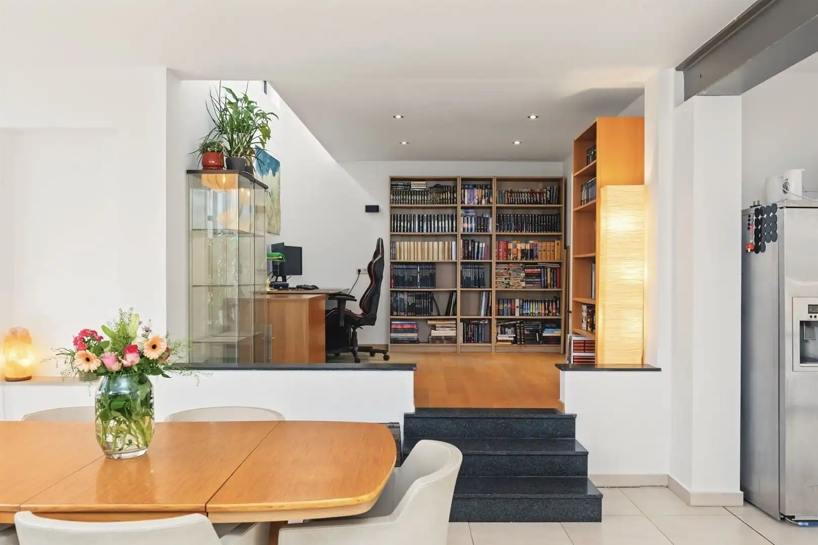 Een ruime, lichtrijke woning met uitbreidingsmogelijkheden in het hart van Zemst foto 8