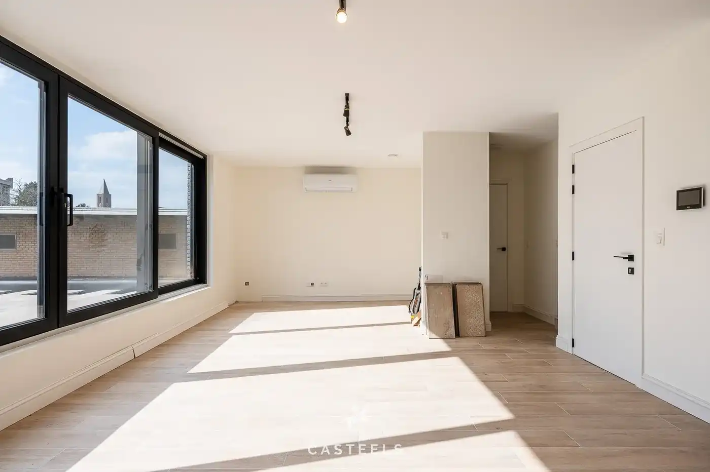 Ruime duplex met zonnig terras te Zelzate te koop foto 5