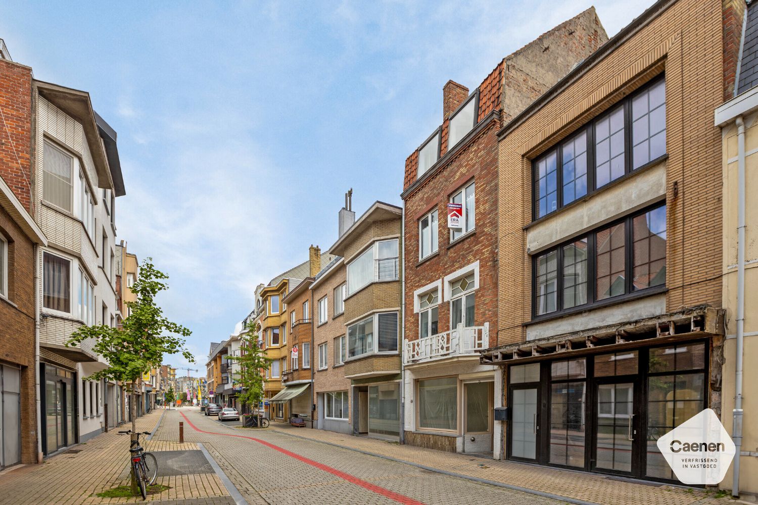 Zeer gezellige en lichtrijke studio met balkon vlak aan de markt foto 12