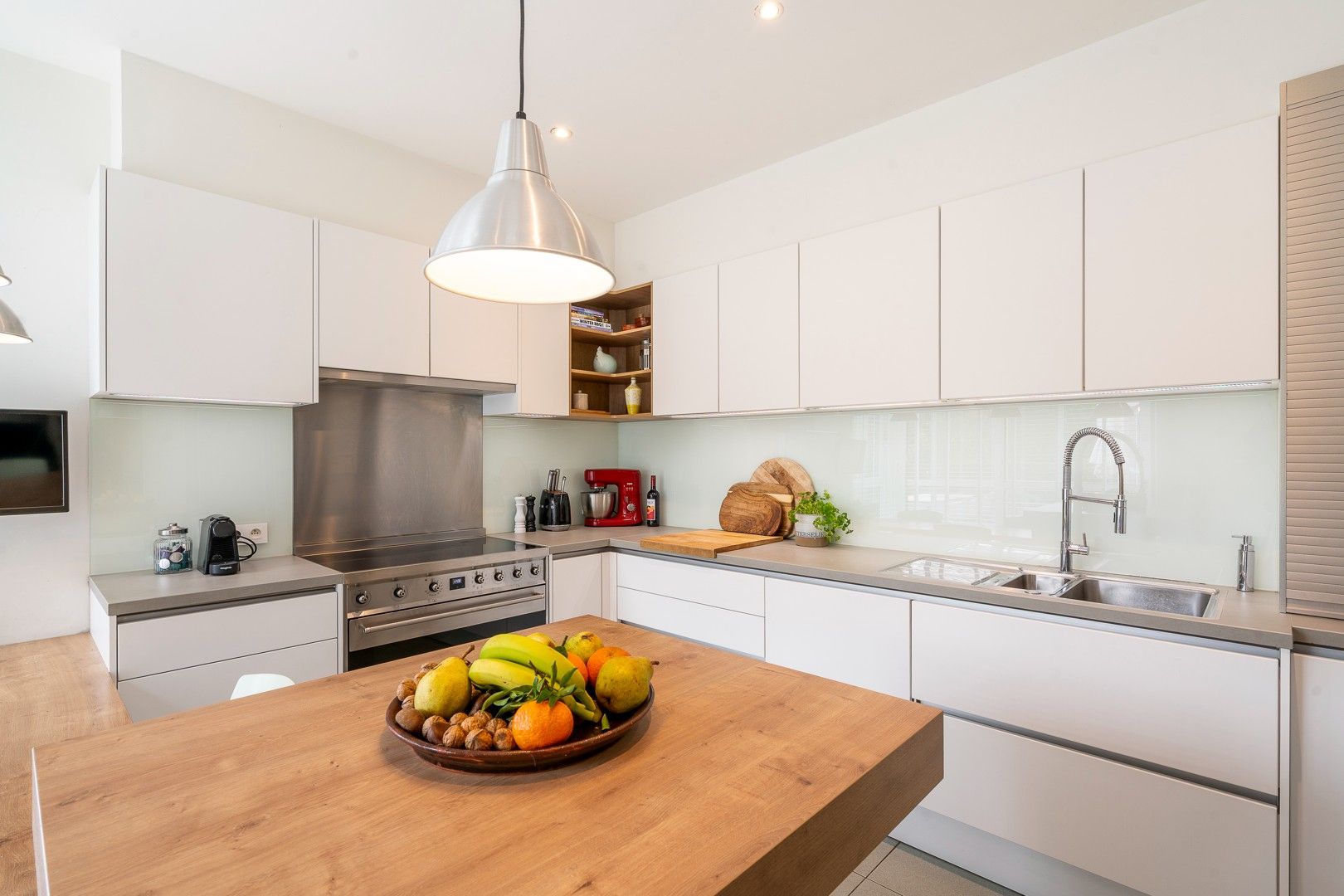 Uitzonderlijke villa van 320 m² gelegen in het pittoreske Leut, op een boogscheut van de Maas! foto 12